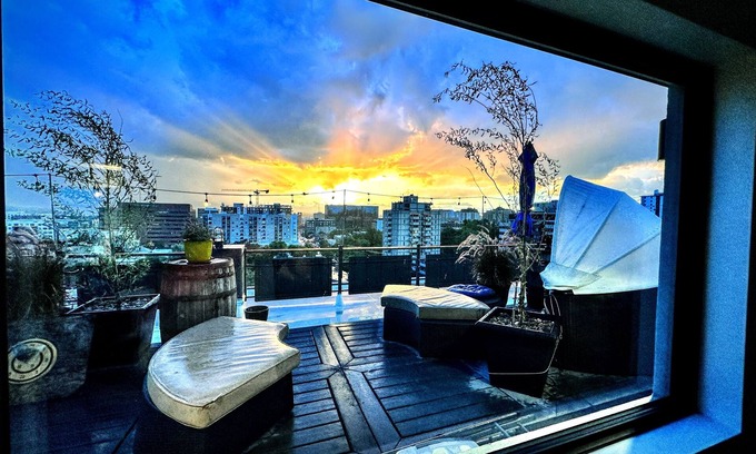 Speer Condo | PENTHOUSE w/BEST 5000 sqf private 365° views ROOFTOP in Denver & 3600sqf inside
