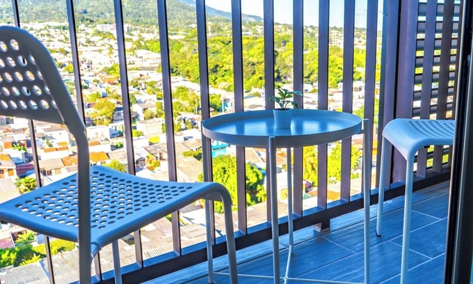 Santa Tecla Condo | Penthouse with Volcano Views & Top Amenities - AC, Gym, Lounge, Patio, Workspace