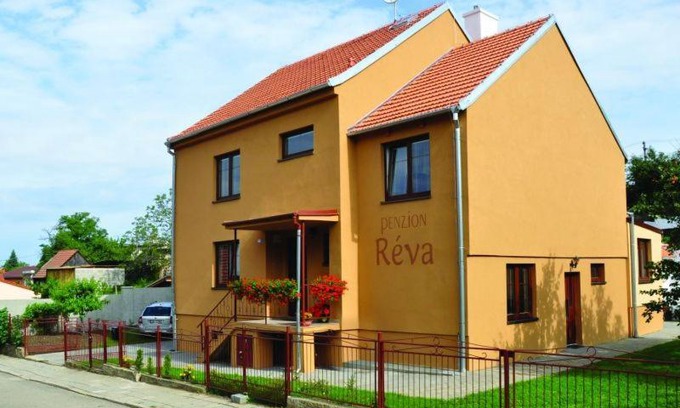 Valtice House | Penzion Réva