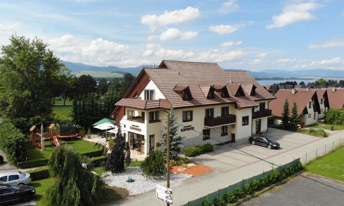 Liptovsky Trnovec House | Penzion Ravence