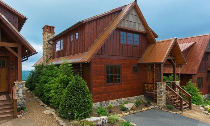 Elk Park Cabin | Peregrine's Perch- amazing views, hot tub, outdoor fireplace, Eagles Nest amenities