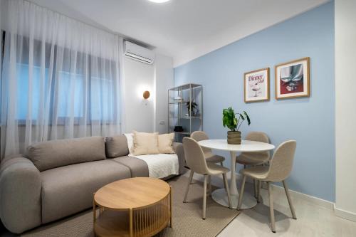 Bucharest City-Centre Apartment | Perfect City Base - Steps from Piata Universitatii