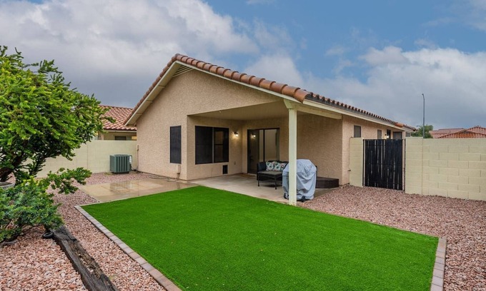 Mesa House | Perfect Escape: Pet-Friendly,BBQ,Yard + Fall Spl