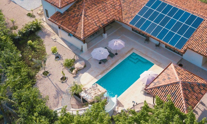 Tamarindo House | Perfect Family Villa, Private Pool with Slide, 5 Minutes Walk to the Beach