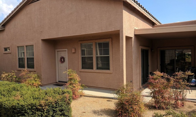 Cottonwood House | Perfect For A Couple Or A Family!