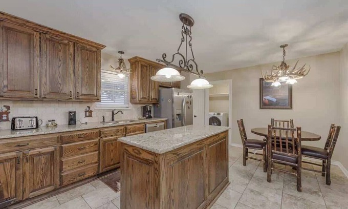 Denton Apartment | Perfect for a group getaway to see the Motor Race!