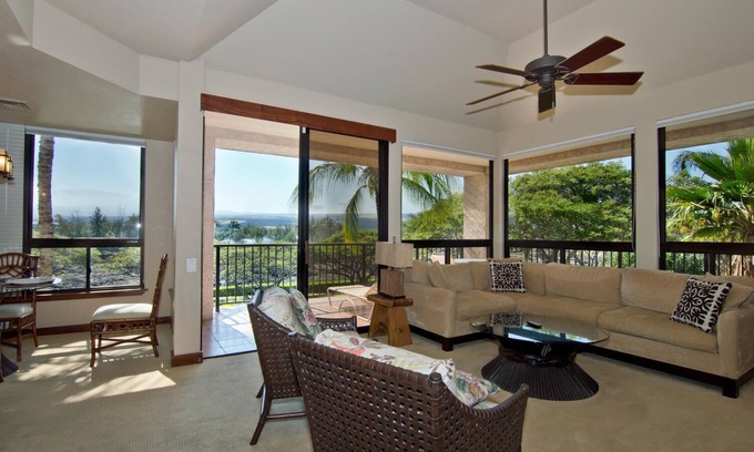Waikoloa Condo | Perfect for a Romantic Getaway! Shores at Waikoloa 328