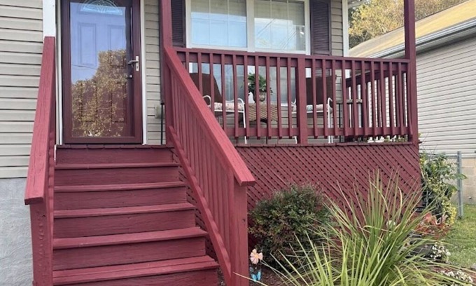 Knoxville House | perfect for traveling professionals