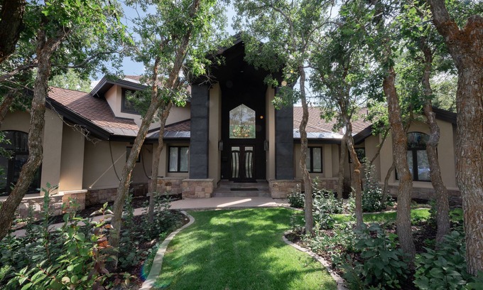 Mahogany Hills House | Perfect for your Park City/Deer Valley ski vacation! Free night w/5 night stay.