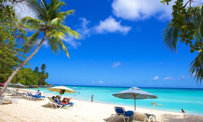 Dover Hotel | Perfect Getaway! 3 Relaxing Units w/Balcony | Steps Away from Dover Beach