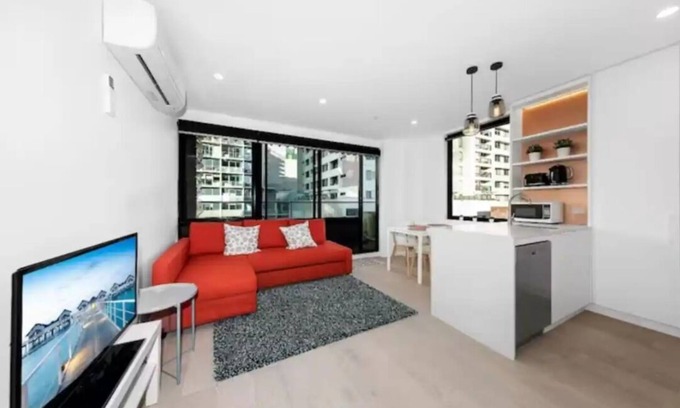West Melbourne Apartment | Perfect location heart CBD One Bed APT (TF3031802）