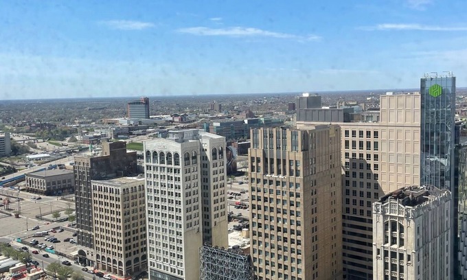 Downtown Detroit Apartment | Perfect location for all the NFL Draft action!