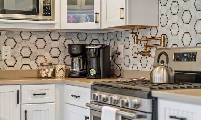 Hector House | Perfect location for exploring Seneca Lake!