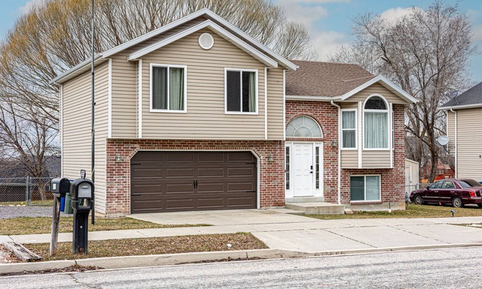 Ogden House | Perfect Location, mountain views w/ fenced yard