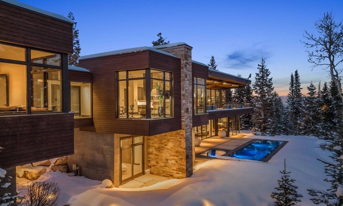Park City House | Perfect location: Ski-in/Ski-out, Pool, Spa Room, Near Canyons Village Shopping and DIning