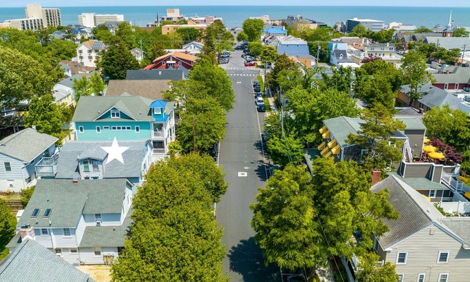 Rehoboth Beach Apartment | Perfect Rehoboth Beach Get-Away! Updated 2 bedroom apartment- nightly rates!