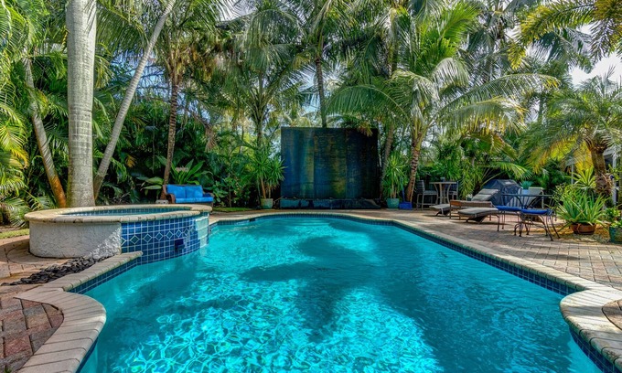 Poinsettia Heights House | Perfect spot between Wilton Manors and the beach