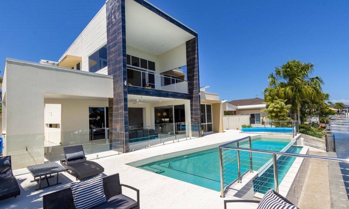 Banksia Beach House | PERFECTION ON THE CANAL