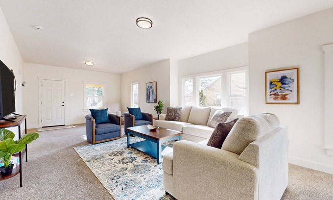 Cornwall Park House | Perfectly located home with open layout, well-equipped kitchen, smart TV, & W/D