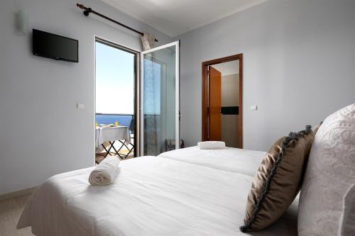 Porto Moniz House | Perola Views Inn by Homie