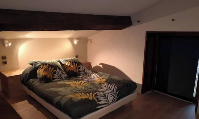 Perouges House | Perougeoise house with private jacuzzi