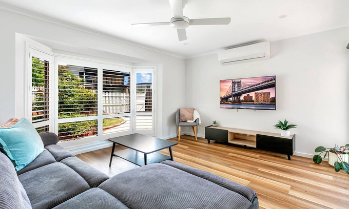 Clifton Springs House | Pet Friendly 3 bedroom house near the beach with large backyard