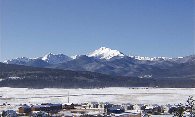 Fraser Condo | Pet Friendly! Amazing Views of Byers Peak, Private Garage, Washer/Dryer