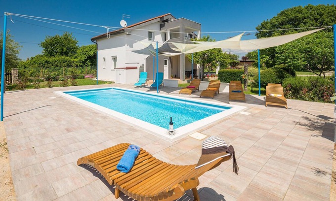 Tar Apartment | Pet friendly apartment in Tar with WiFi