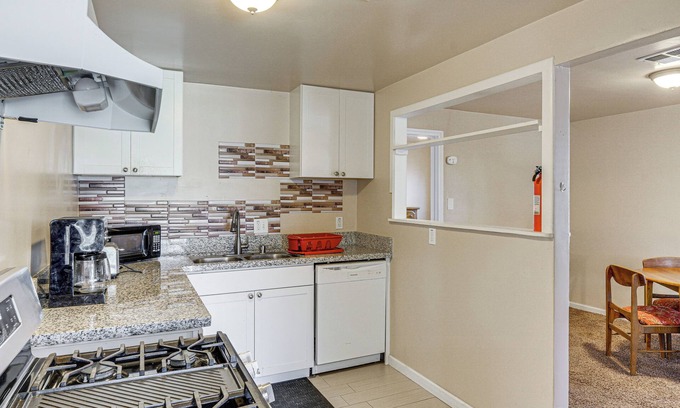 Oildale House | Pet-Friendly Bakersfield Home: 5 Mi to Downtown!