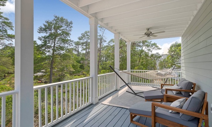 Dune Allen Beach House | *Pet Friendly | Community pool | Roof top deck | Steps to beach | Bike to shops, restaurants | Wi-Fi