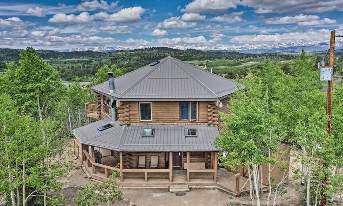 Indian Mountain Cabin | Pet Friendly Como Cabin w/ Mountain Views!