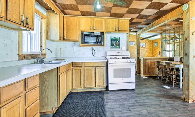 Crandon Cottage | Pet-friendly Crandon Vacation Rental Near Raceway!
