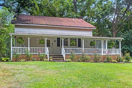 Kingston Springs House | Pet Friendly! Farmhouse near the Harpeth River