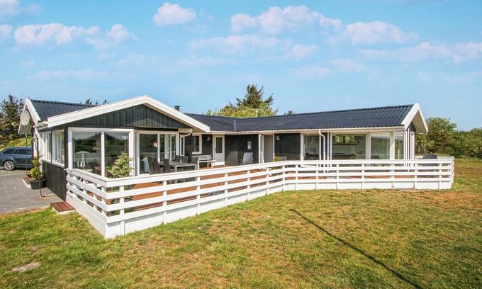 Nørre Lyngvig House | Pet friendly home in Hvide Sande