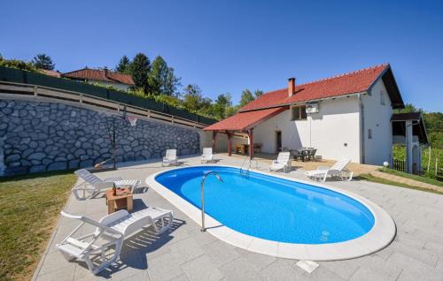 Ivanec House | Pet Friendly Home In Ivanec With Wifi