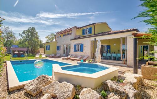 Muzini House | Pet Friendly Home In Naselje Muzini