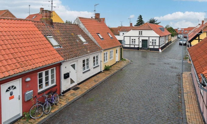 Ronne House | Pet friendly home in Rønne with kitchen