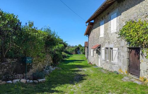 Royeres House | Pet Friendly Home In Royères With Wifi