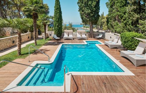 Supetar Apartment | Pet Friendly Home In Supetar With House Sea View
