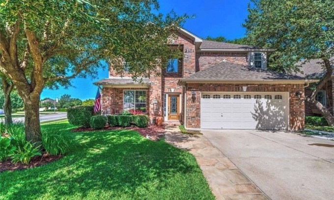 Deer Creek Ranch House | Pet Friendly Home, w/Jacuzzi & PoolTable, High Ceilings, Sleeps 9