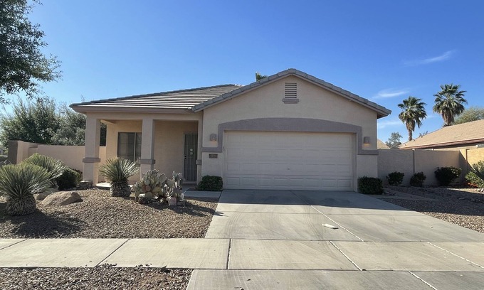 Power Ranch House | Pet Friendly-Modern 3 bedroom home with large pool & backyard