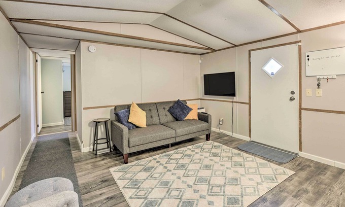 Fellowship House | Pet-Friendly Ocala Retreat w/ Fenced Yard!