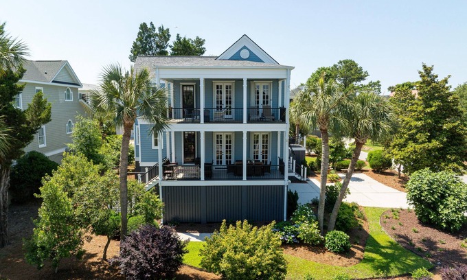 Isle of Palms House | Pet-Friendly Wild Dunes Stay – Pool Access + Porches & Classic Coastal Style