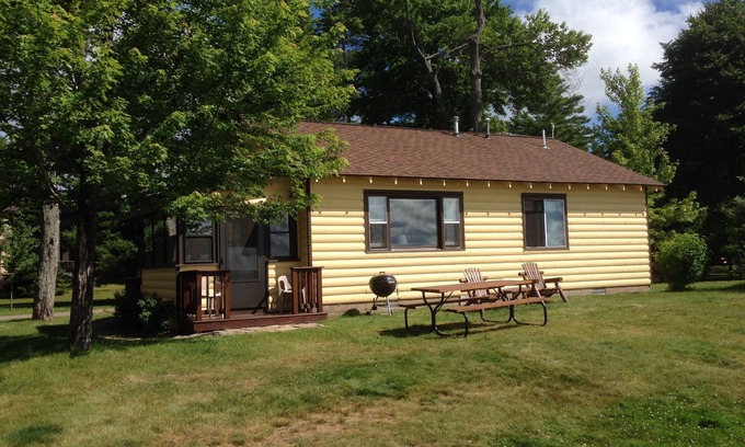 St Germain Cabin | Pet-Friendly Year Round Cabin On Big Saint Germain