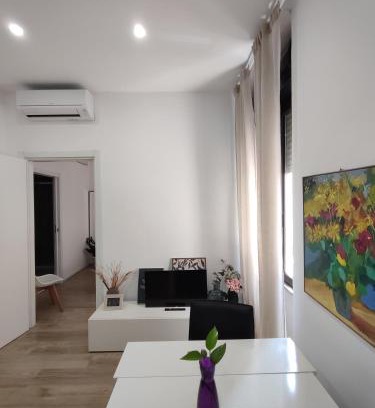 Province of Cagliari House | Petite Luxury Suite - Central Suite