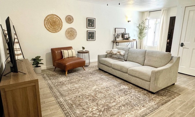 Vista Del Valle Condo | PETS STAY FREE! 3 bed 2 ba condo, with community pool -Sleeps 6