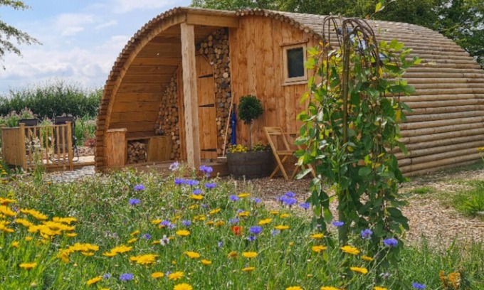 Sibson Cabin | Pheasant Lodge at Heygates Lodging - With hot tub