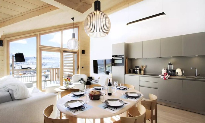 Bergers Apartment | PHOB45 Cosy apartment with exposed beams on top floor