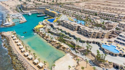 Village Road Resort | Pickalbatros Citadel Resort Sahl Hasheesh