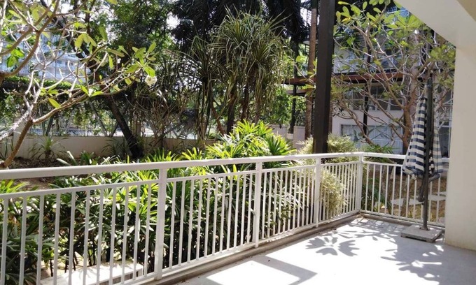 Nasugbu Apartment | Pico de Loro Beach and Country Club Mirb4113brAC